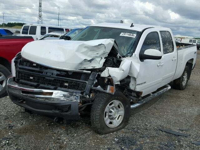 1GCHK23K28F213708 - 2008 CHEVROLET SILVERADO WHITE photo 2