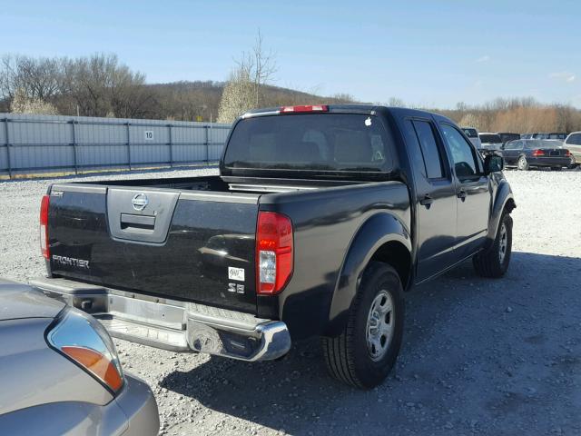 1N6AD07U88C414622 - 2008 NISSAN FRONTIER C BLACK photo 4