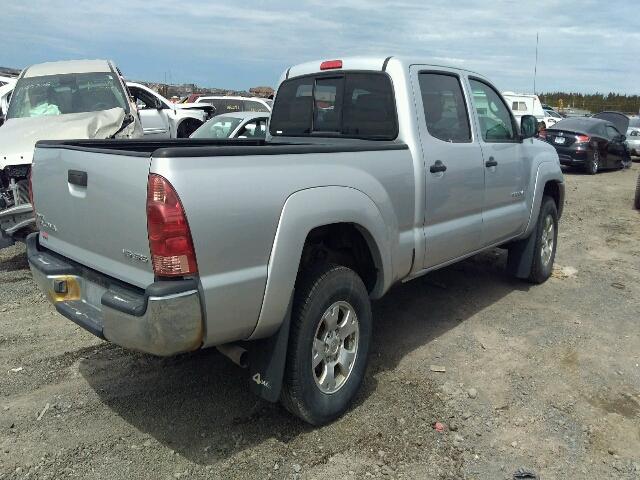 5TEMU52N57Z420438 - 2007 TOYOTA TACOMA DOU SILVER photo 4