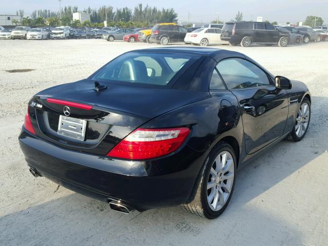 WDDPK3JAXGF123321 - 2016 MERCEDES-BENZ SLK 300 BLACK photo 4