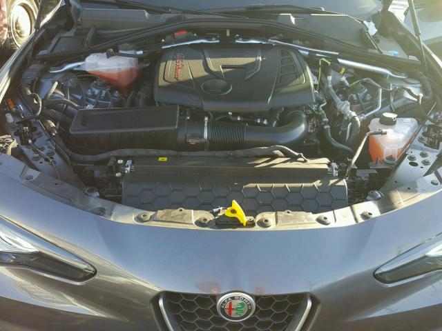 ZARFAECN8H7560627 - 2017 ALFA ROMEO GIULIA TI GRAY photo 7