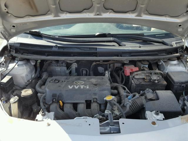 JTDBT903X91329956 - 2009 TOYOTA YARIS SILVER photo 7