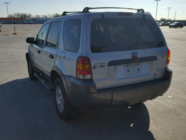 1FMYU03116KA55612 - 2006 FORD ESCAPE XLT SILVER photo 3