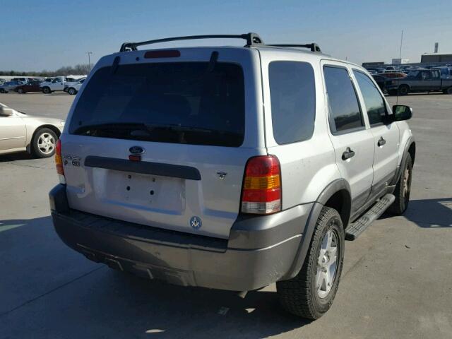 1FMYU03116KA55612 - 2006 FORD ESCAPE XLT SILVER photo 4