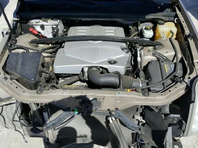 1GYEE637560136999 - 2006 CADILLAC SRX GOLD photo 7