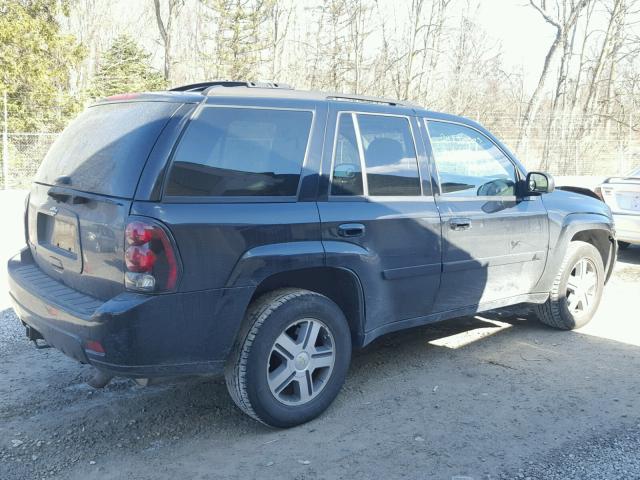 1GNDT13S472202955 - 2007 CHEVROLET TRAILBLAZE BLACK photo 4