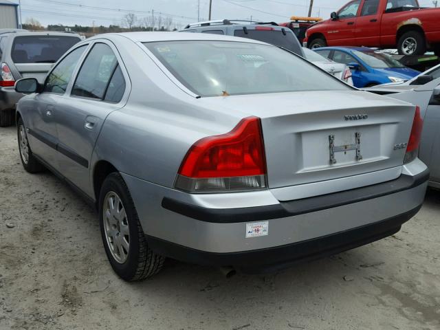 YV1RS61R022115071 - 2002 VOLVO S60 SILVER photo 3