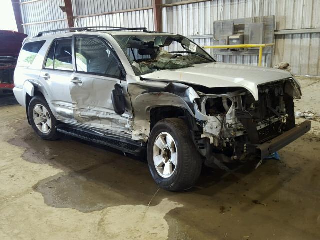 JTEZU14R140032581 - 2004 TOYOTA 4RUNNER SR SILVER photo 1