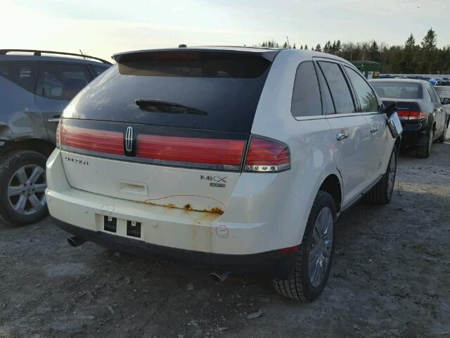 2LMDU88C28BJ11369 - 2008 LINCOLN MKX WHITE photo 4
