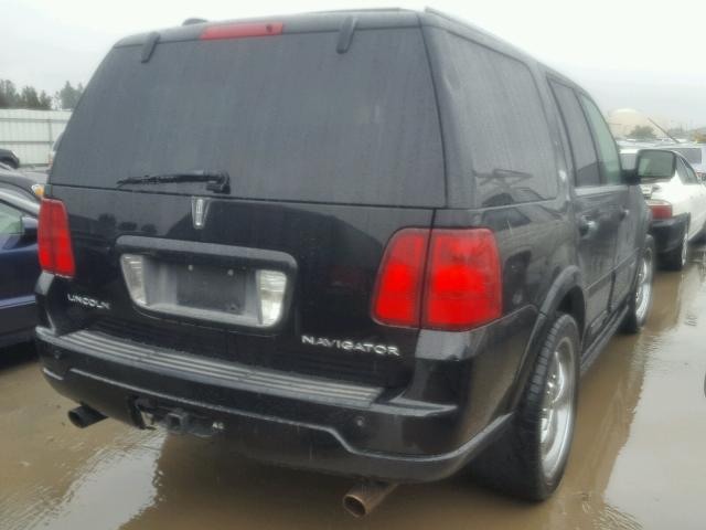 5LMFU27R84LJ17174 - 2004 LINCOLN NAVIGATOR BLACK photo 4