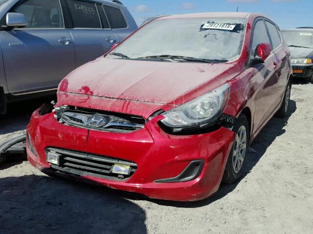 KMHCT5AE5DU140874 - 2013 HYUNDAI ACCENT GLS RED photo 2