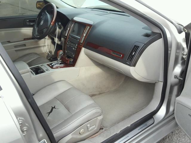 1G6DW677570164685 - 2007 CADILLAC STS GRAY photo 5