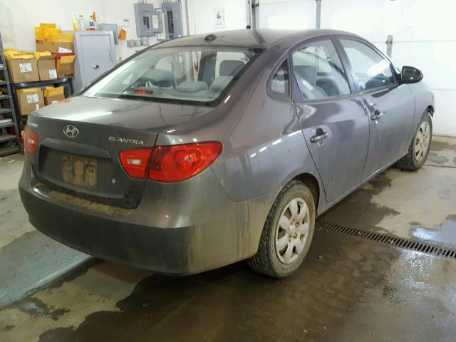 KMHDU46D88U530692 - 2008 HYUNDAI ELANTRA GL GRAY photo 4