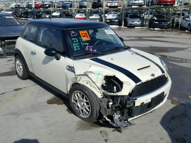 WMWMF735X9TT98343 - 2009 MINI COOPER S WHITE photo 1