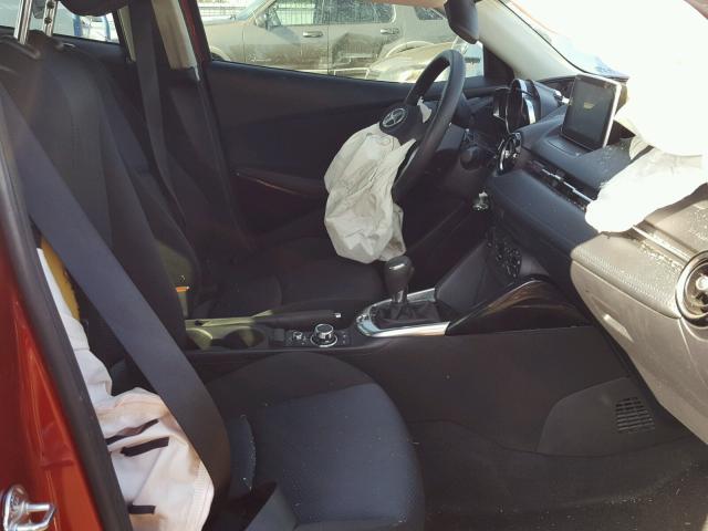 3MYDLBZV1GY129272 - 2016 TOYOTA SCION IA RED photo 5