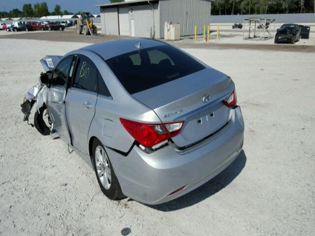 5NPEB4AC8DH643995 - 2013 HYUNDAI SONATA GLS SILVER photo 3