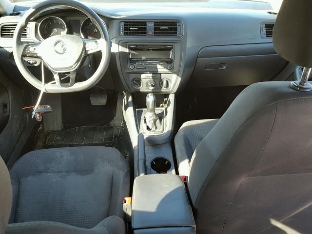 3VW2K7AJ8FM350238 - 2015 VOLKSWAGEN JETTA BASE 灰色 照片 9