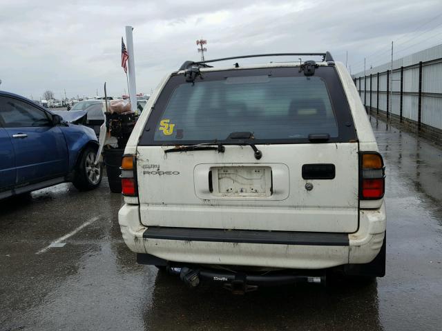 4S2CK58W9W4372035 - 1998 ISUZU RODEO S WHITE photo 9