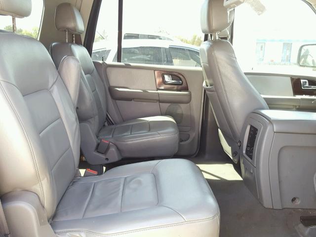 1FMFU20556LA62194 - 2006 FORD EXPEDITION SILVER photo 6