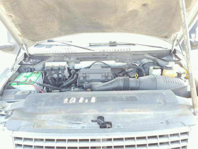 1FMFU20556LA62194 - 2006 FORD EXPEDITION SILVER photo 7