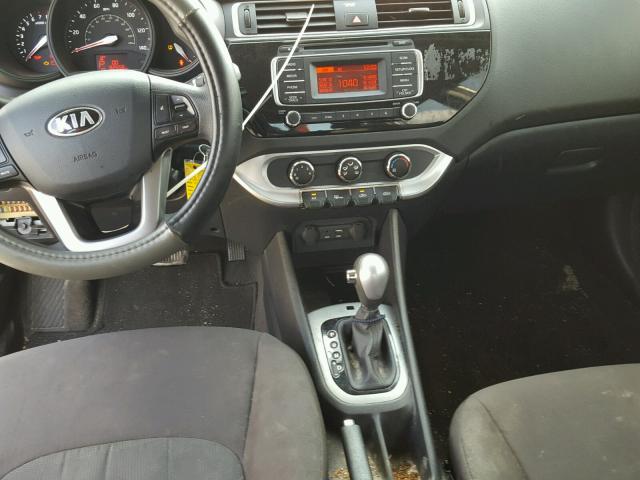 KNADM4A38G6532946 - 2016 KIA RIO LX Արծաթագույն լուսանկար 9