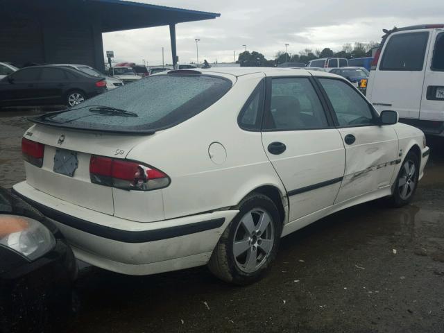 YS3DF55K022024662 - 2002 SAAB 9-3 SE WHITE photo 4