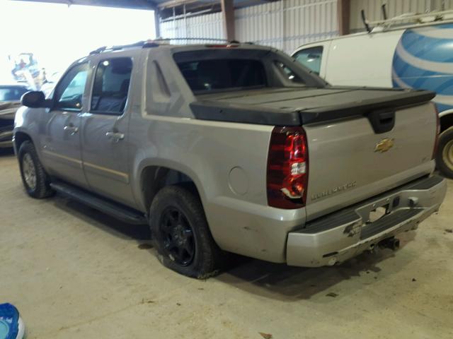 3GNFK12347G223026 - 2007 CHEVROLET AVALANCHE SILVER photo 3