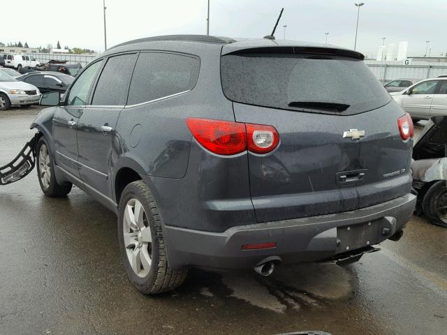 1GNKRLED3BJ206462 - 2011 CHEVROLET TRAVERSE L GRAY photo 3