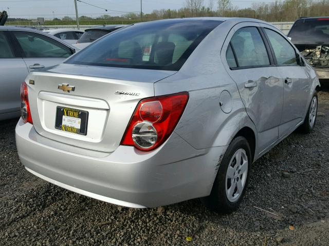1G1JA5SH4E4118255 - 2014 CHEVROLET SONIC LS Gümüş foto 4