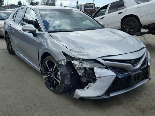 4T1B61HK3JU505541 - 2018 TOYOTA CAMRY XSE SILVER photo 1