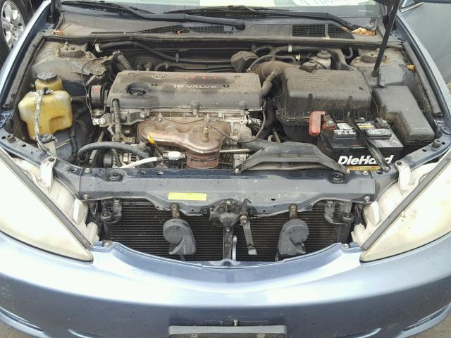 JTDBE32K340268816 - 2004 TOYOTA CAMRY LE BLUE photo 7