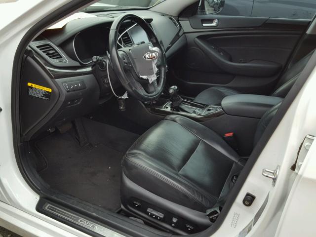 KNALN4D70E5126427 - 2014 KIA CADENZA PR WHITE photo 5