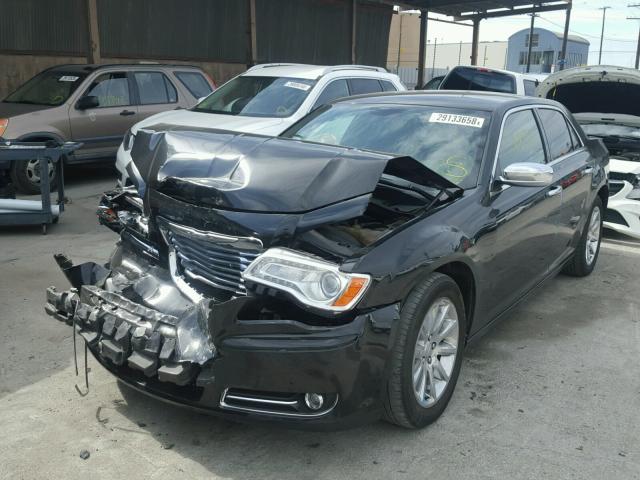 2C3CCAAG5EH375783 - 2014 CHRYSLER 300 BLACK photo 2