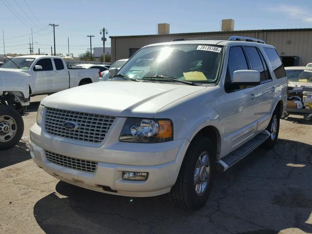 1FMPU19596LA24257 - 2006 FORD EXPEDITION CREAM photo 2