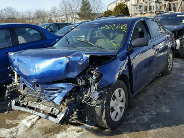 4T1BE46K09U303629 - 2009 TOYOTA CAMRY BASE BLUE photo 2