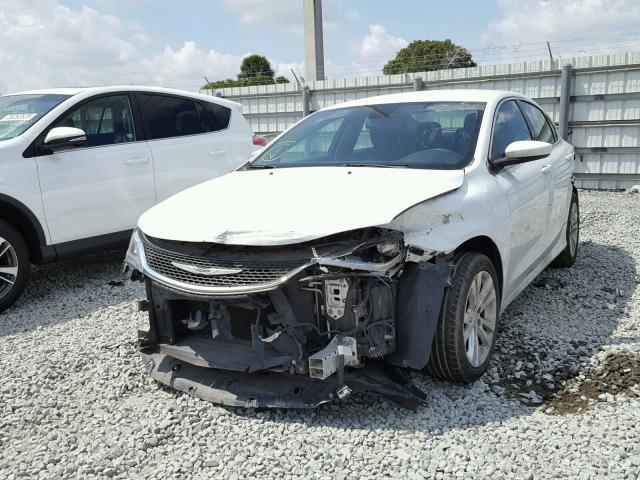 1C3CCCAB8FN571094 - 2015 CHRYSLER 200 LIMITE WHITE photo 2