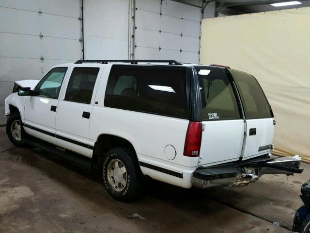 1GNEC16R7XJ415997 - 1999 CHEVROLET SUBURBAN C WHITE photo 3