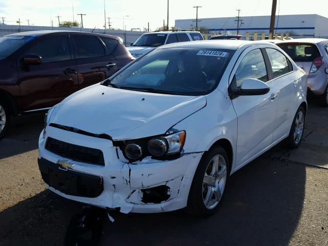 1G1JE5SB7G4152192 - 2016 CHEVROLET SONIC LTZ WHITE photo 2