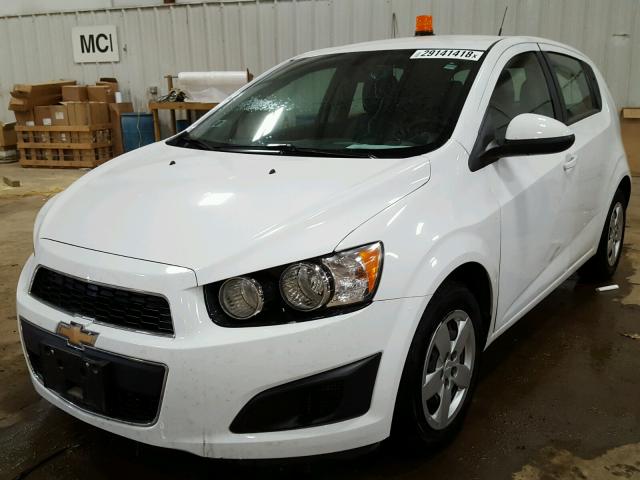 1G1JA6SH8E4183258 - 2014 CHEVROLET SONIC LS WHITE photo 2