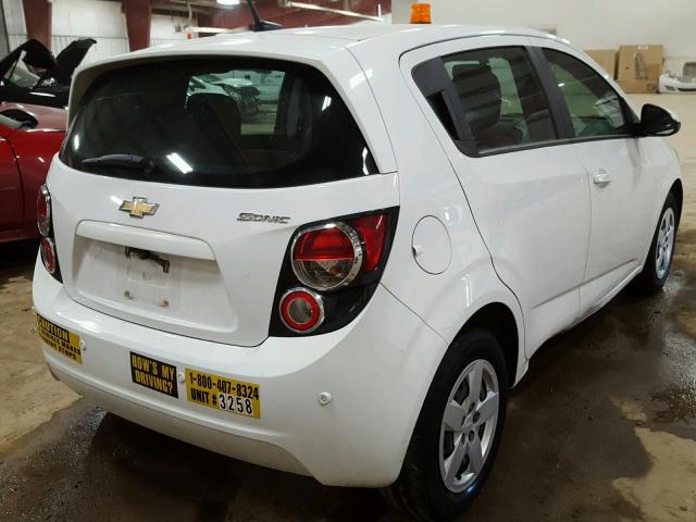 1G1JA6SH8E4183258 - 2014 CHEVROLET SONIC LS WHITE photo 4