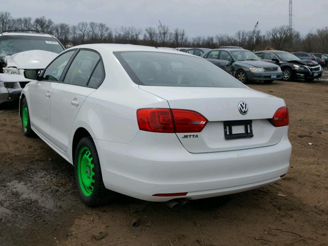 3VW1K7AJ7EM319783 - 2014 VOLKSWAGEN JETTA BASE Սպիտակ լուսանկար 3