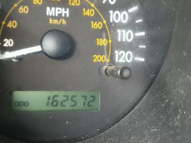 KL1TD52605B322933 - 2005 CHEVROLET AVEO BASE Rouge photo 8