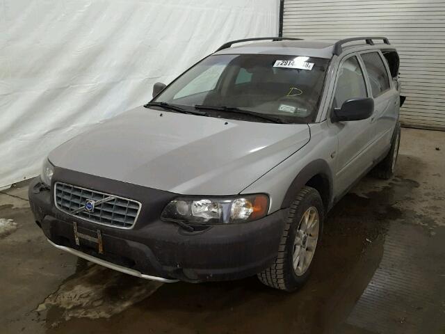 YV1SZ59H441139790 - 2004 VOLVO XC70 GREEN photo 2