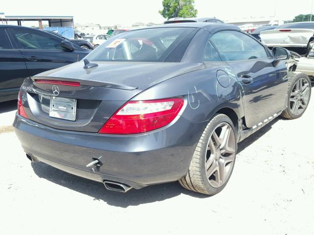 WDDPK4HA9FF098471 - 2015 MERCEDES-BENZ SLK 250 GRAY photo 4