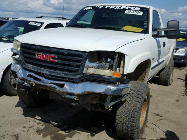 1GTHC24193E114241 - 2003 GMC SIERRA C25 WHITE photo 2