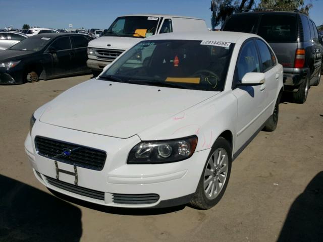 YV1MS382652048949 - 2005 VOLVO S40 2.4I WHITE photo 2