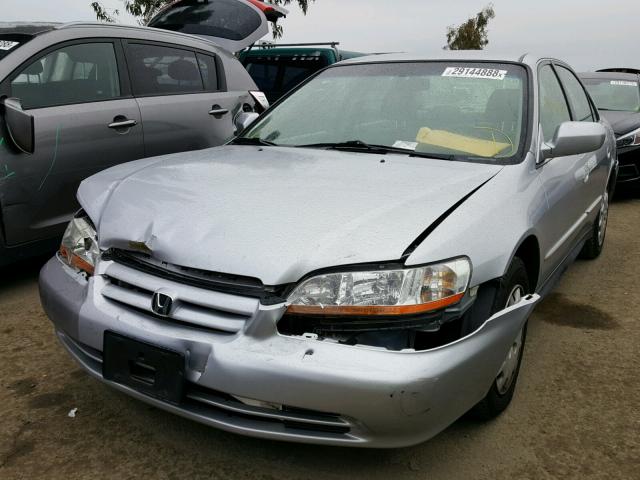 JHMCG665X2C028922 - 2002 HONDA ACCORD LX SILVER photo 2