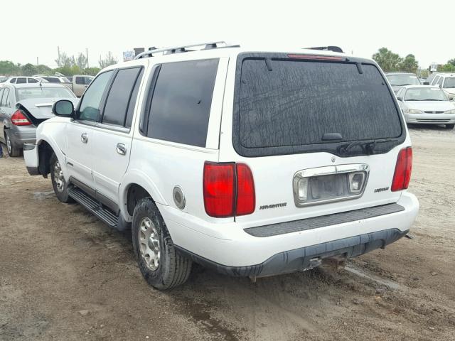 5LMRU27L4XLJ15791 - 1999 LINCOLN NAVIGATOR თეთრი ფოტო 3