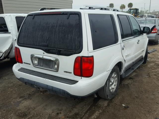 5LMRU27L4XLJ15791 - 1999 LINCOLN NAVIGATOR თეთრი ფოტო 4