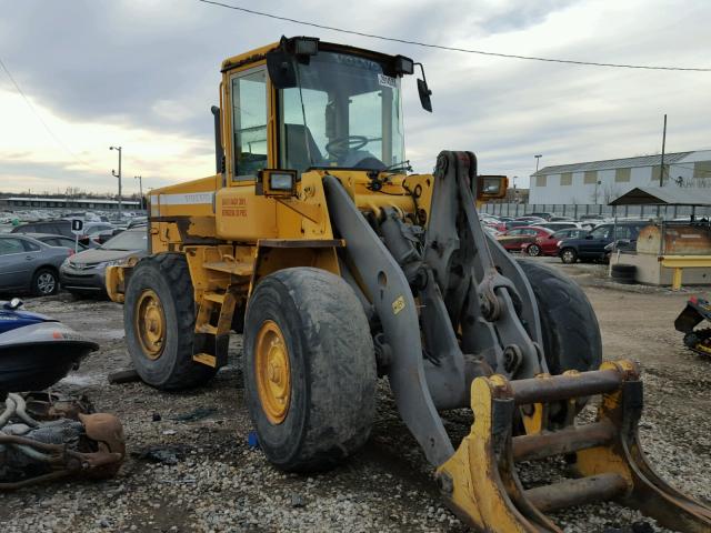 L90DV64395 - 2001 VOLVO L90D YELLOW photo 1